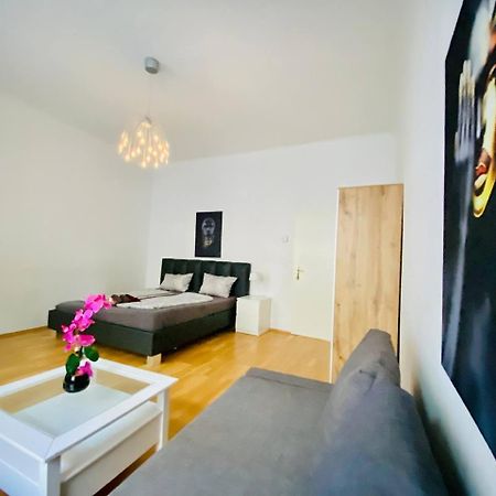 Family Apartment Th8 8 Viyana Dış mekan fotoğraf