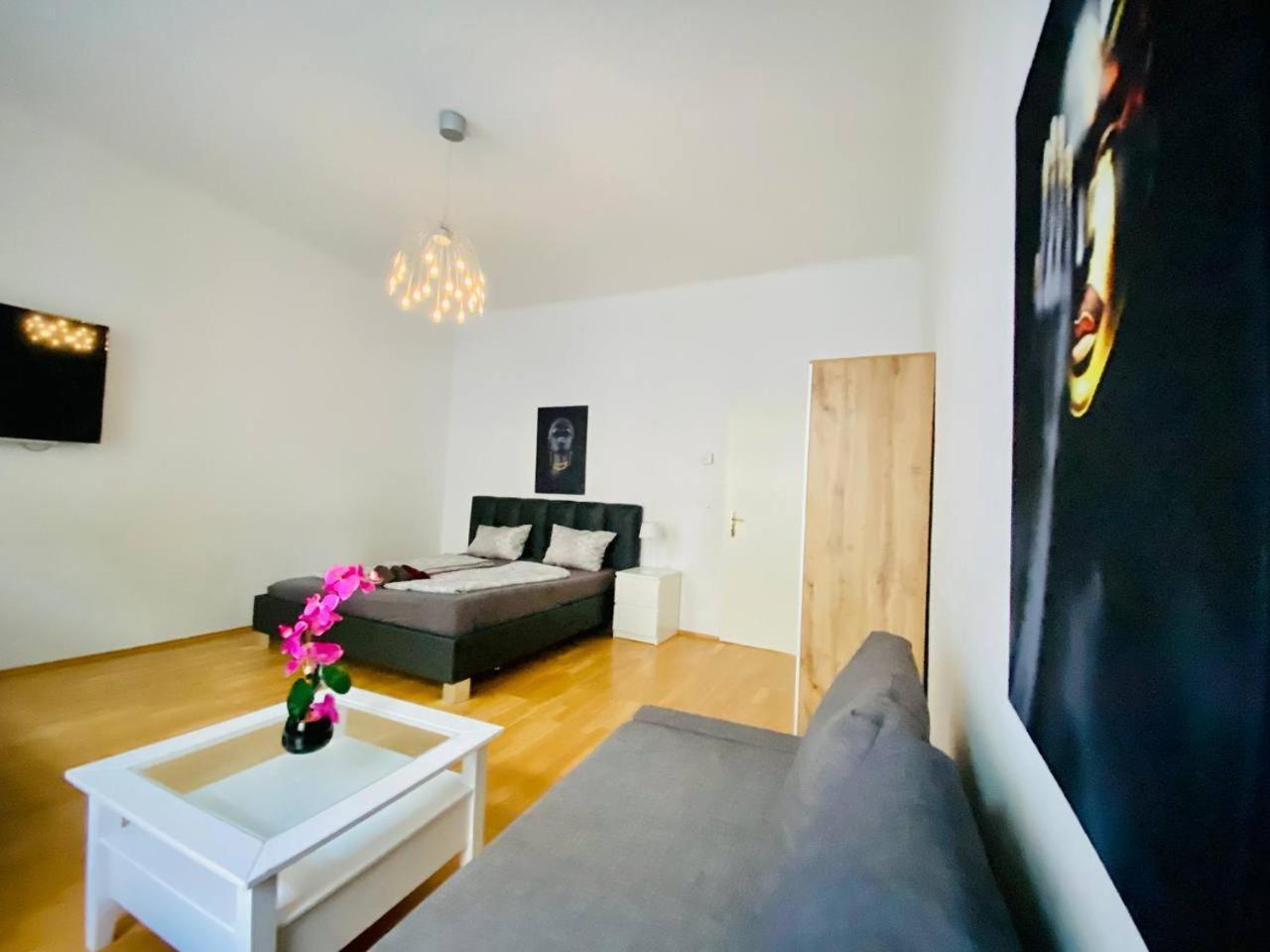 Family Apartment Th8 8 Viyana Dış mekan fotoğraf