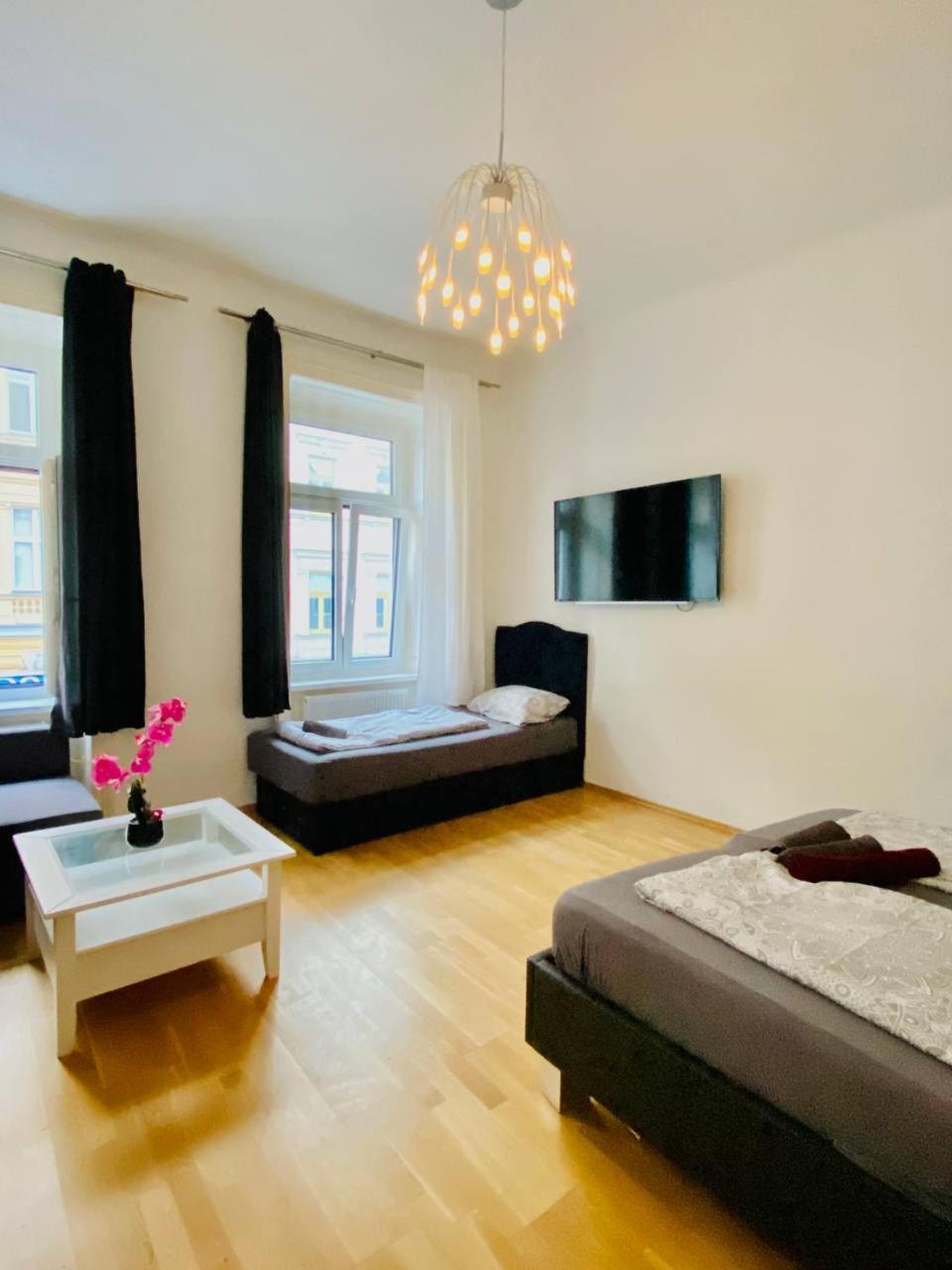 Family Apartment Th8 8 Viyana Dış mekan fotoğraf