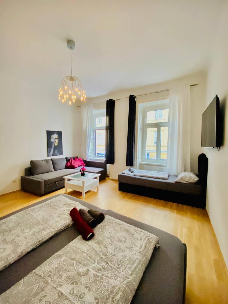 Family Apartment Th8 8 Viyana Dış mekan fotoğraf