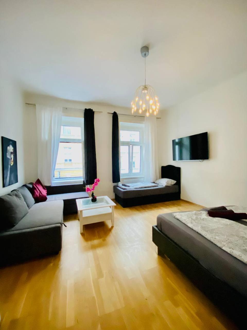 Family Apartment Th8 8 Viyana Dış mekan fotoğraf